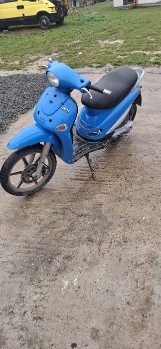 Vând piaggio liberty 125cc cu acte