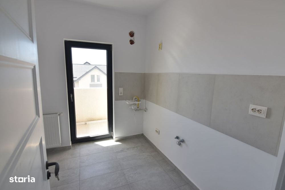 Garsoniera 38mp,decomandata cu balcon. Bloc nou,baie cu geam.Bragadiru