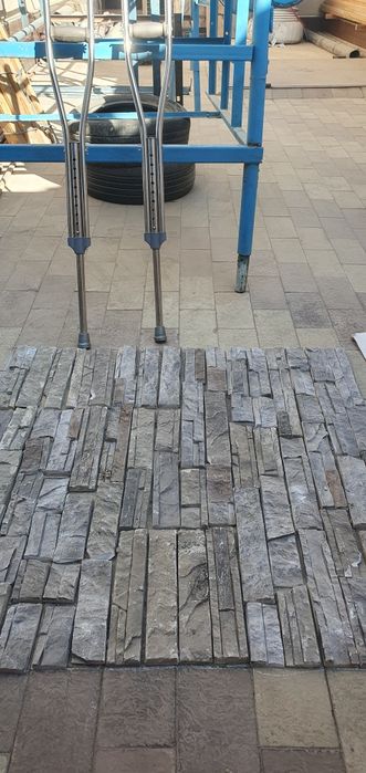 Плитки сокольные гипсовые