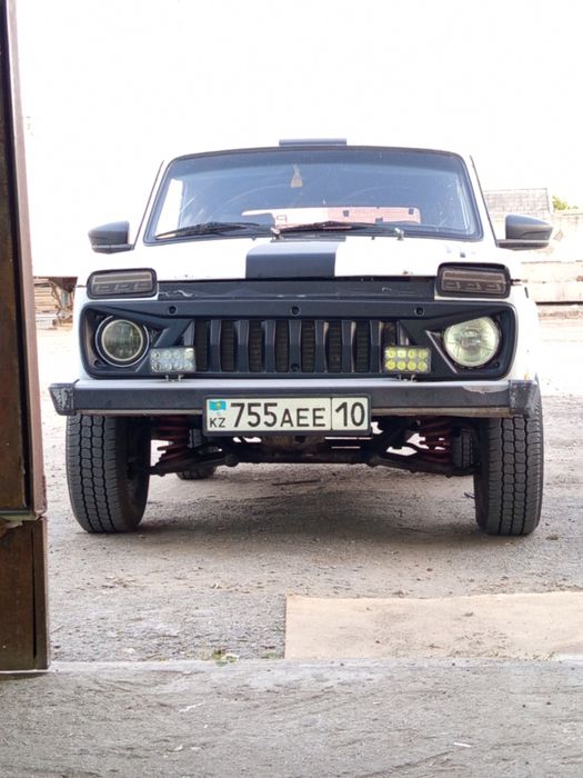 Продам ниву на ходу