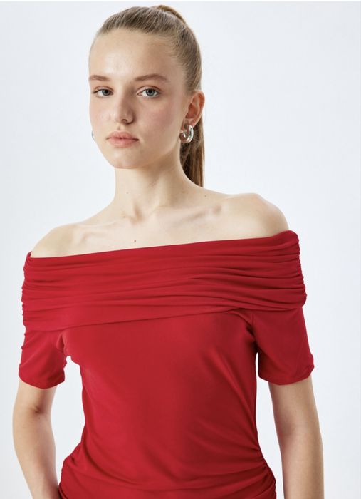Стильная красная блузка с открытыми плечами!