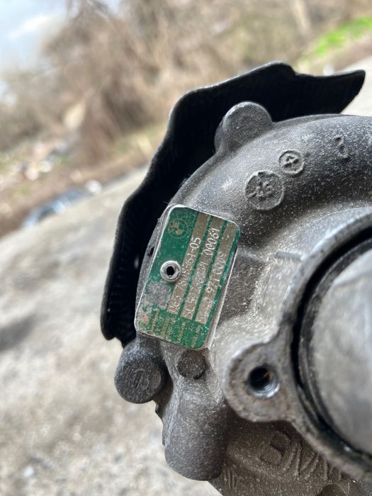 Bmw 740d 535d X5 X6 4.0d N57 F01 F02 турбини пълен комплект