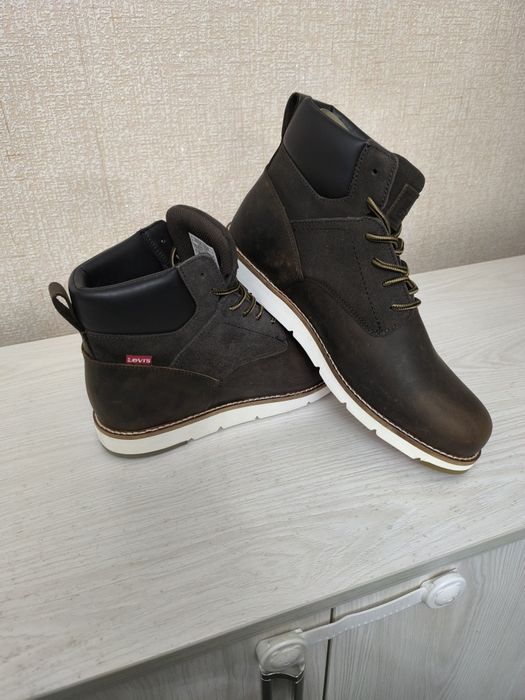 Levis  ботинки зимние оригинал