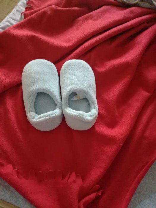 Теплые тапочки новые
