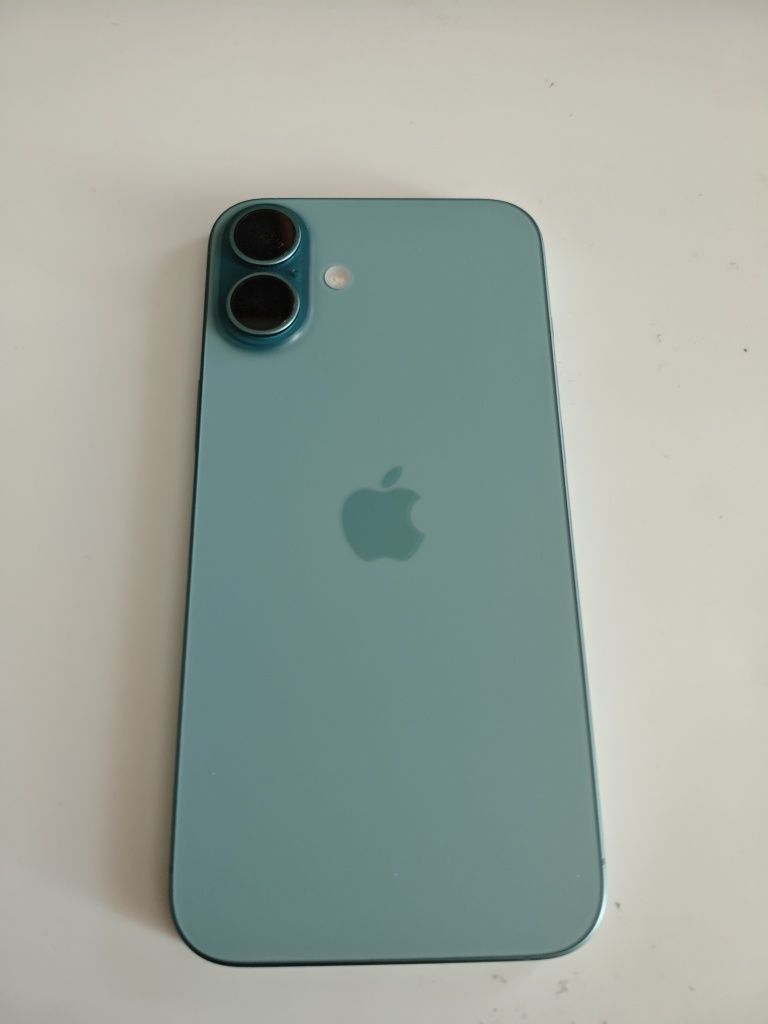 iPhone 16 plus .