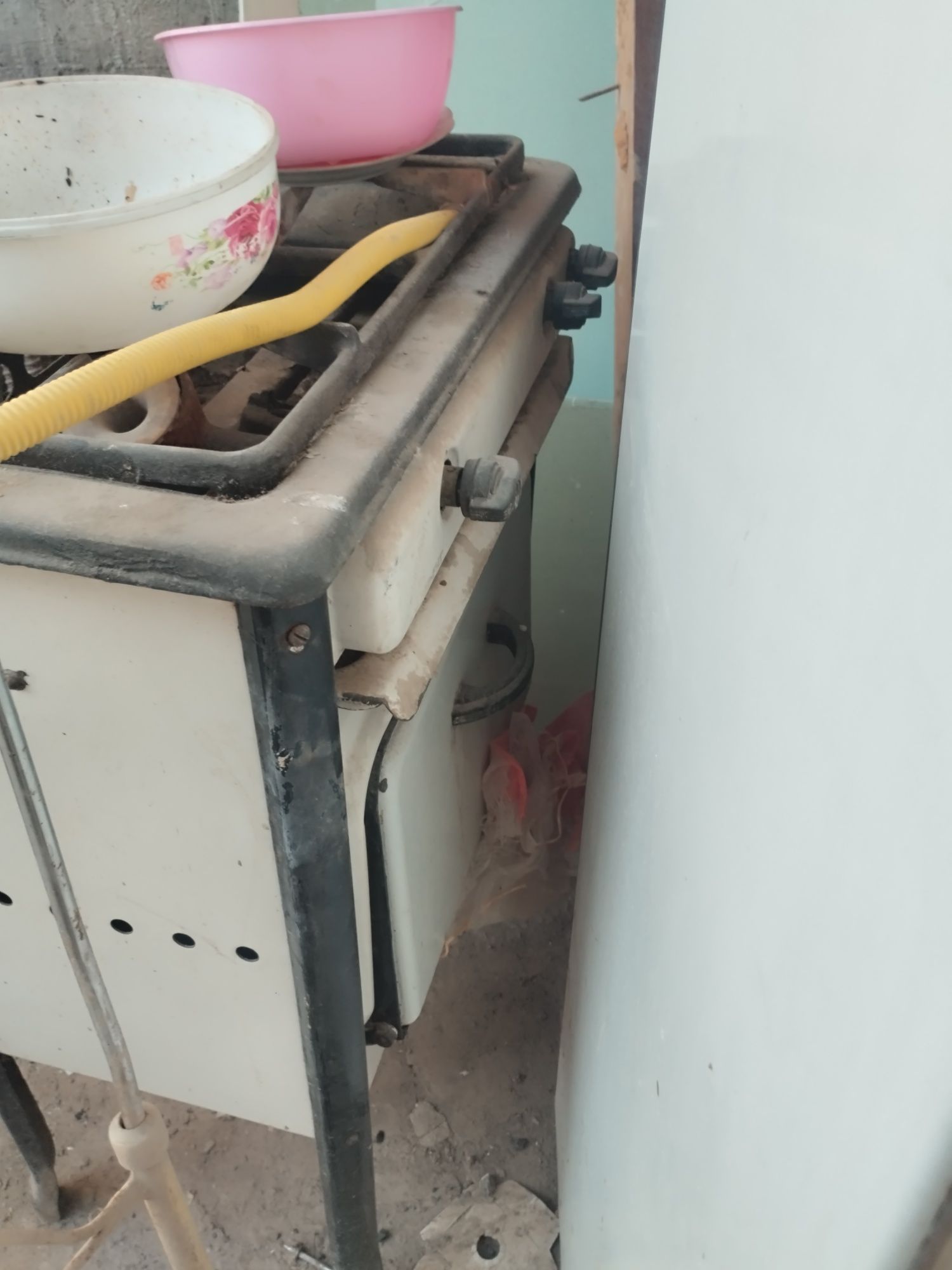 Продам 2х комфоручные газовые плиты