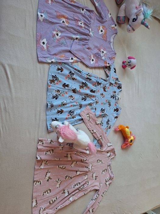 Нови роклички с дълъг ръкав размер 116 (5-6 години)