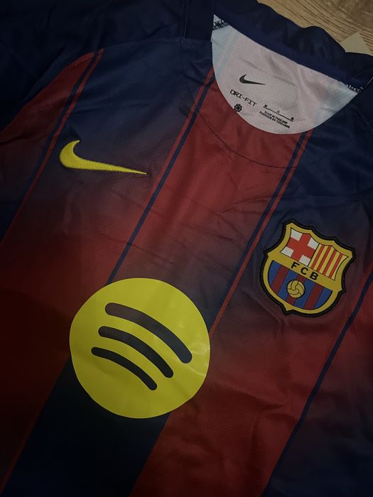 Tricou Raphinia barcelona