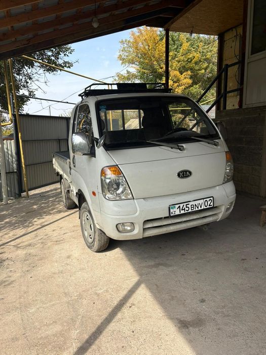 Продам  кия бонго 3