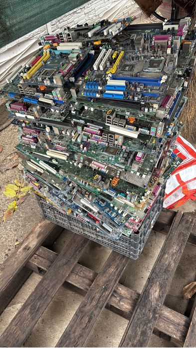 Placi electronice pentru reciclare