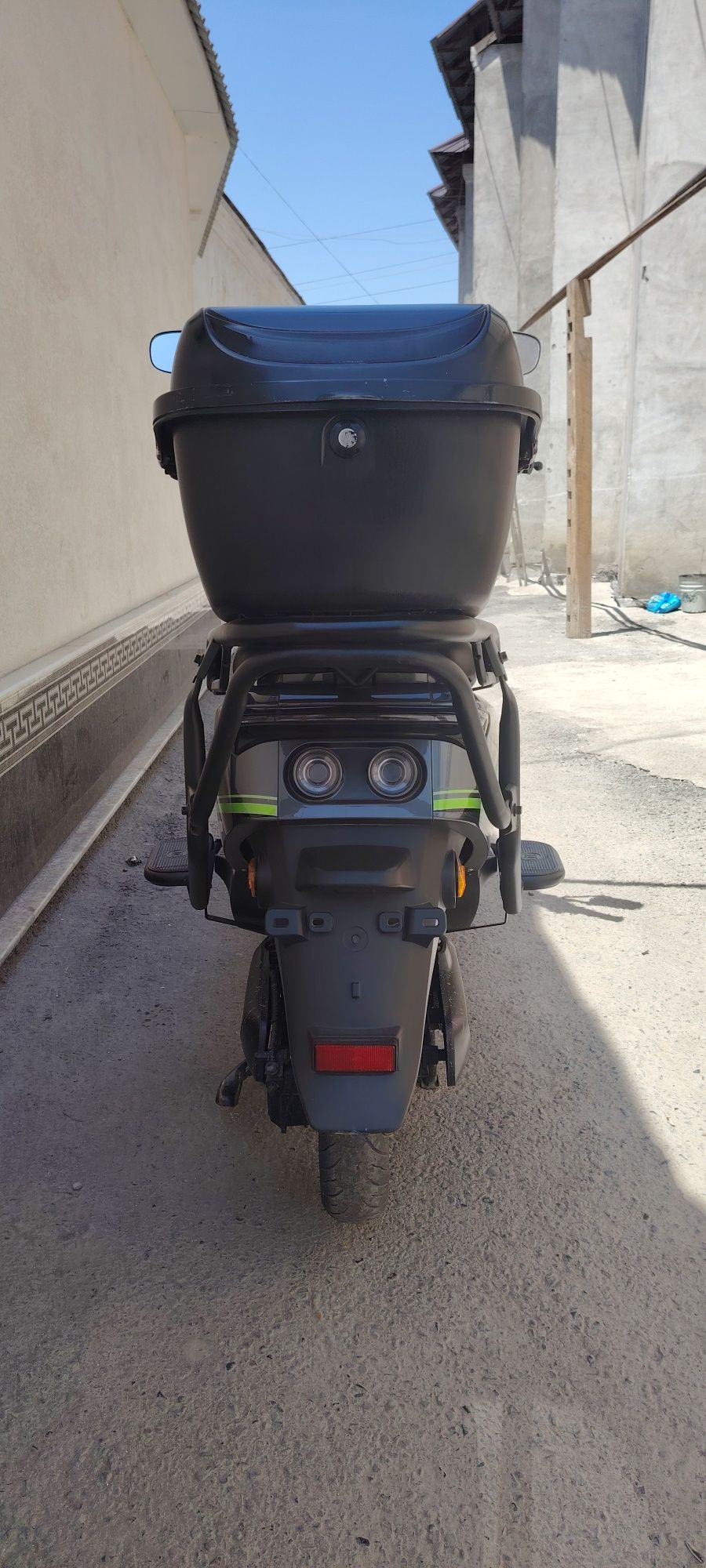 Arivo 700 sukute