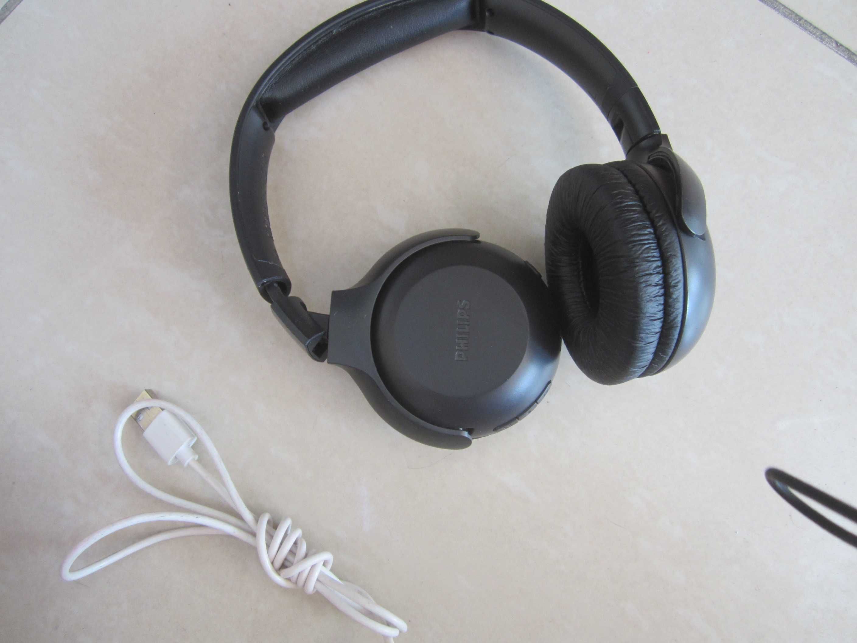 Безжични слушалки с микрофон Philips - TAUH202, черни