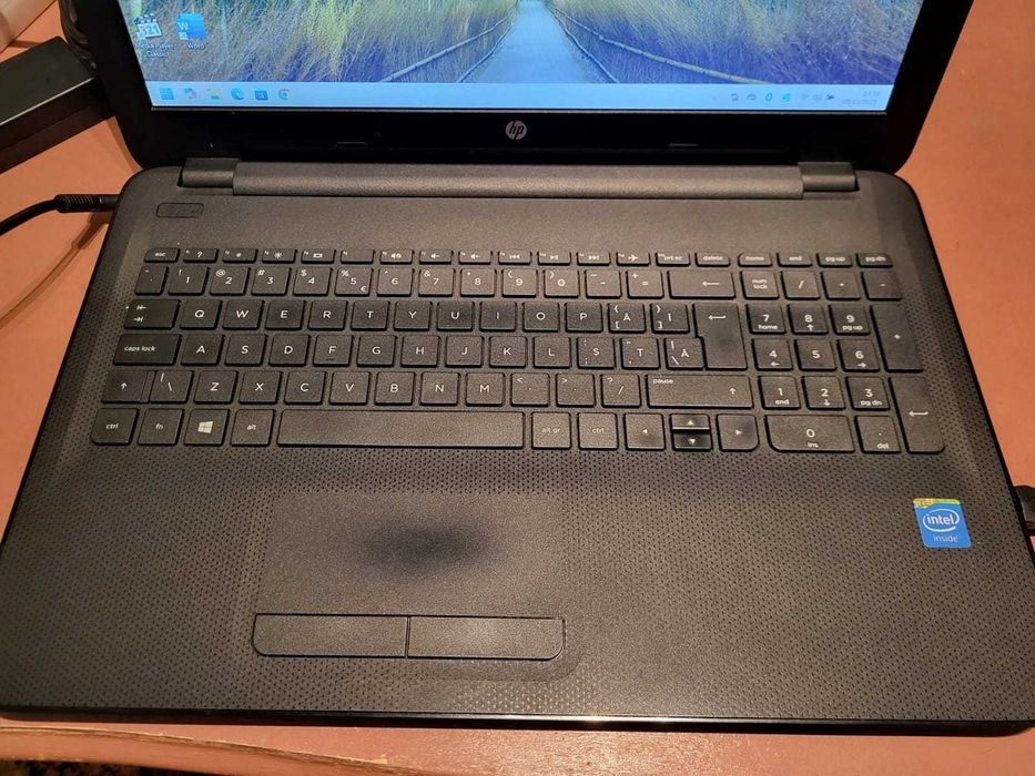 HP 15.6" 15-AC002NQ, Intel Celeron N3050 1.6Ghz, 8GB DDR3, SSD 256 GB