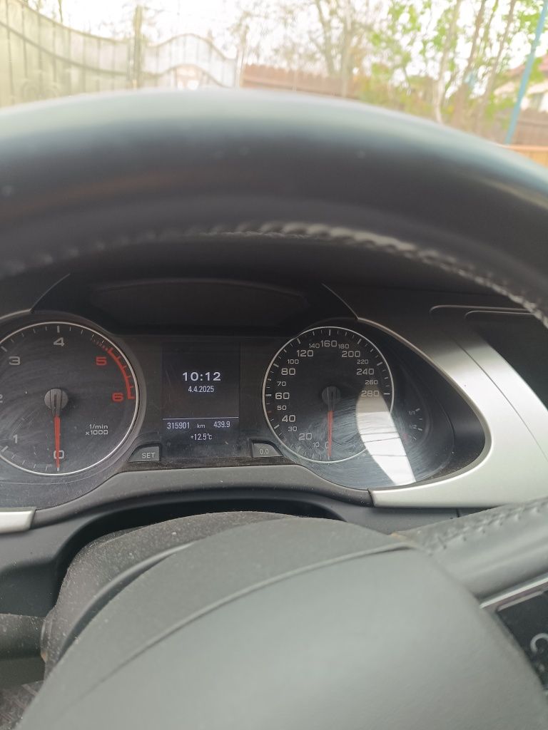 Audi A4 B8 S linie 2010