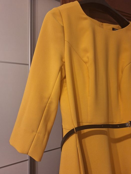 Rochie de birou.