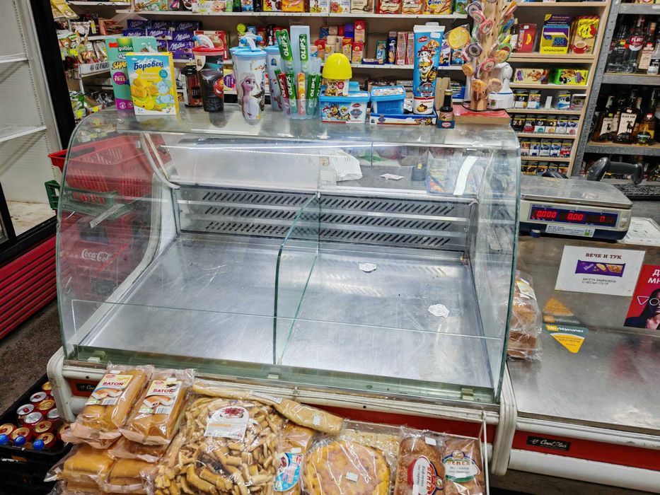 продавам хладилна витрина- хоризонтална