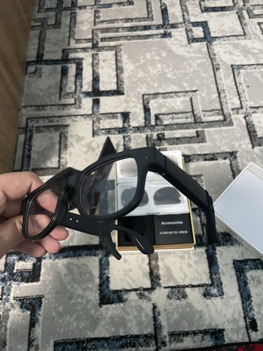 kamerali ko’z oynak sotiladi