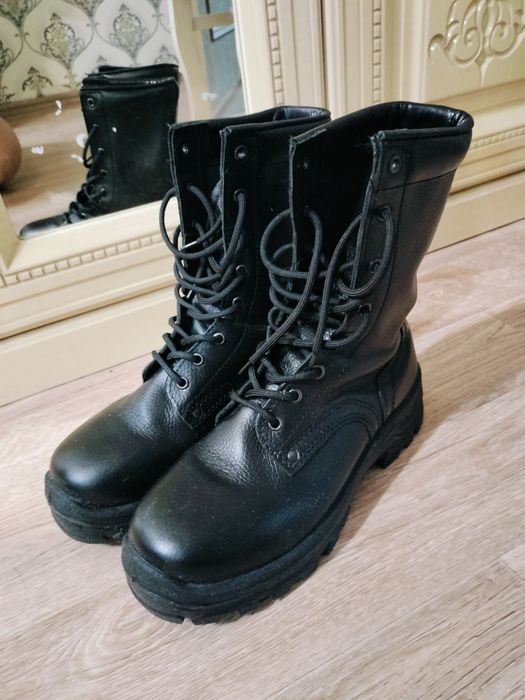 Продам Берцы летние 10000т