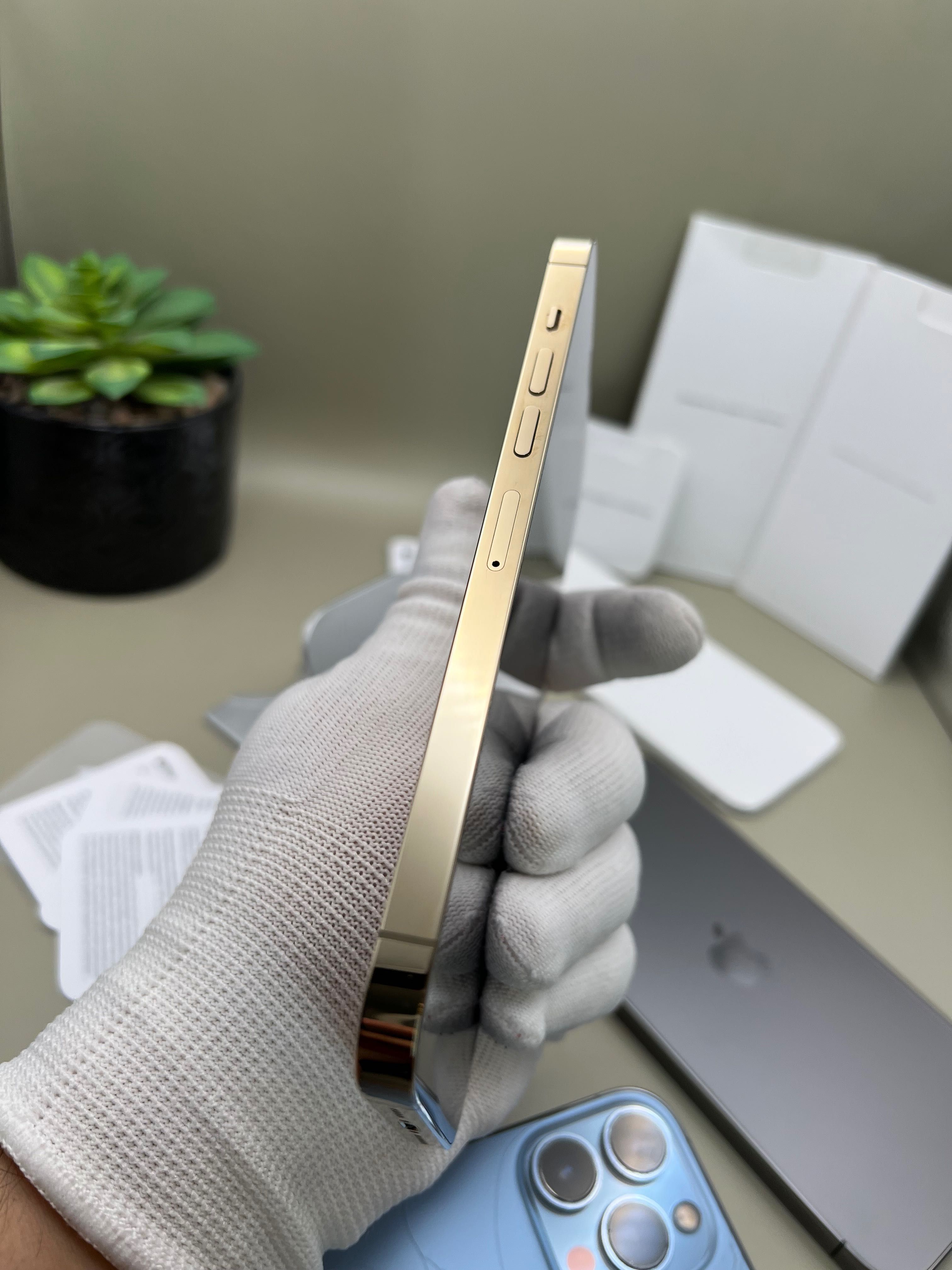 iPhone 13 Pro MAX, iCloud locked, 3бр, 85-90% батерия, НА ЧАСТИ!