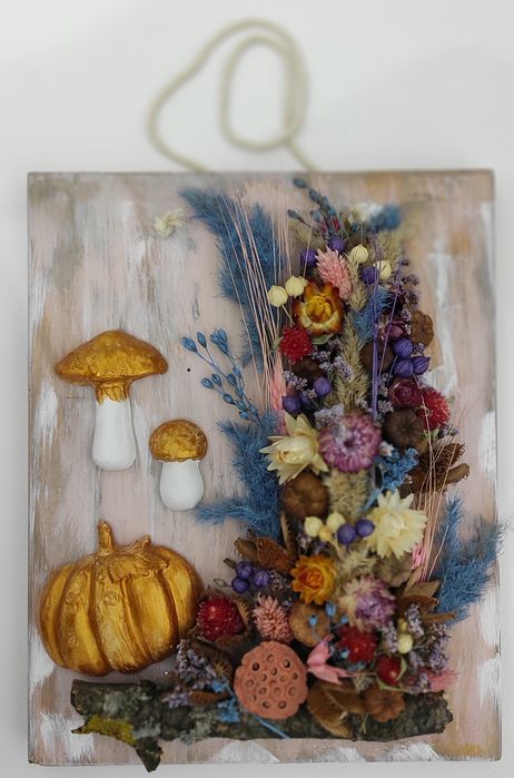 Tablou realizat manual din flori naturale