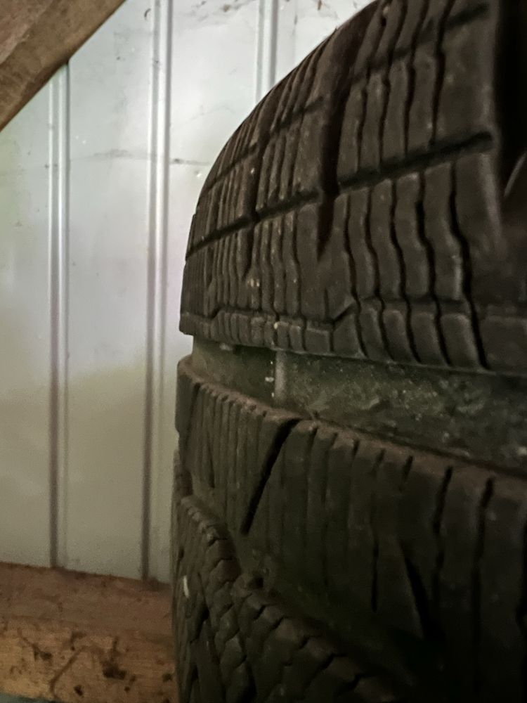 Jante+cauciucuri (roti) iarna bmw 245/45 R18 seria 5,6 f10 f06