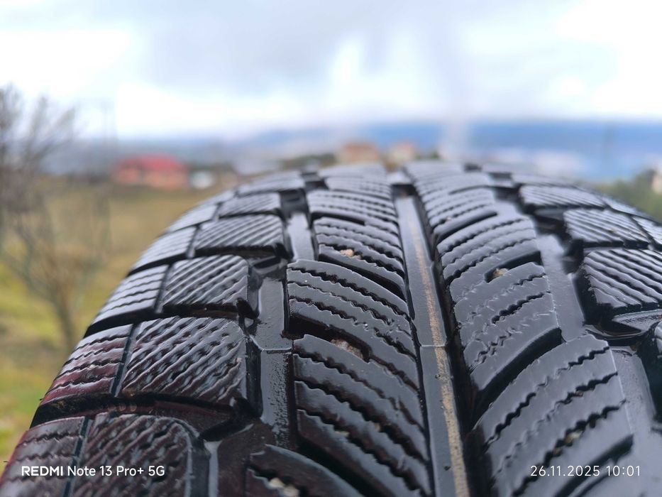 Зимни гуми 235 65 17, дот 21 г.