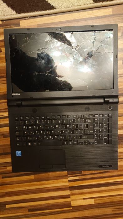 Лаптоп за части Toshiba satellite c55