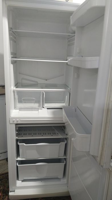 Продам холодильник