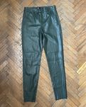 Pantaloni piele Zara