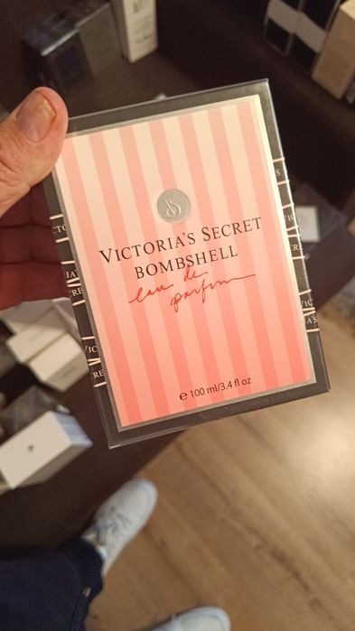 Parfum victoria secret 100 lei
