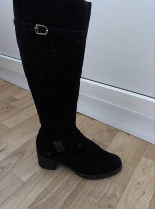 Продам итальянские сапоги Giorgio Fabiani