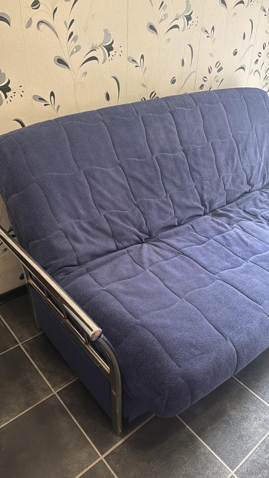 Vand canapea extensibila saltea relaxa.