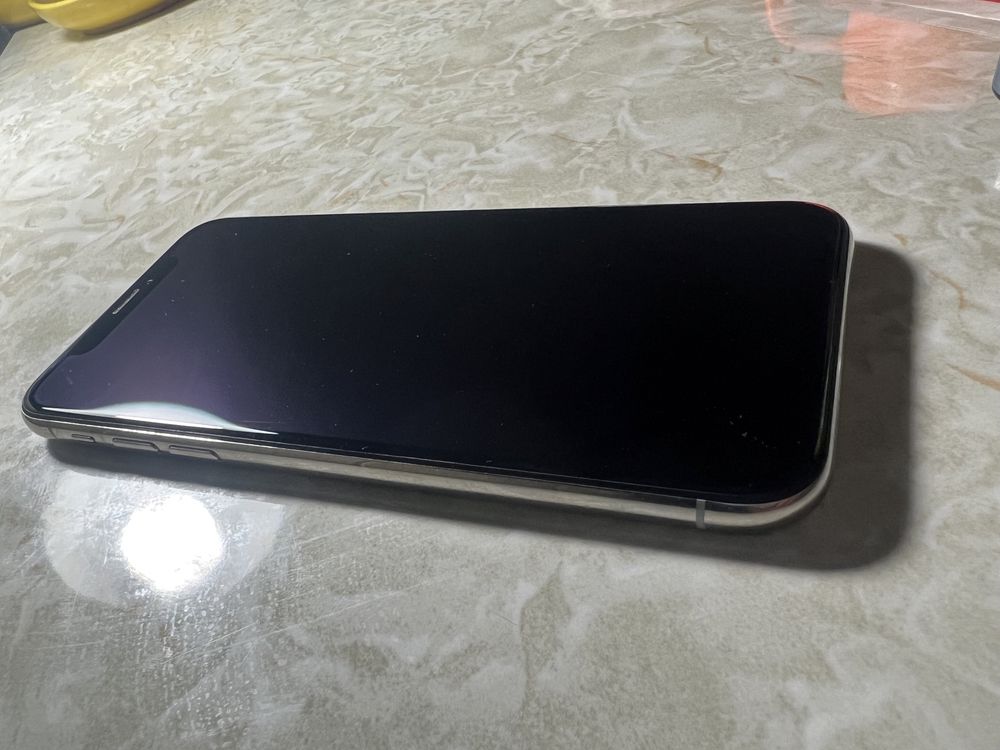 Iphone x 64 LLa holati zor