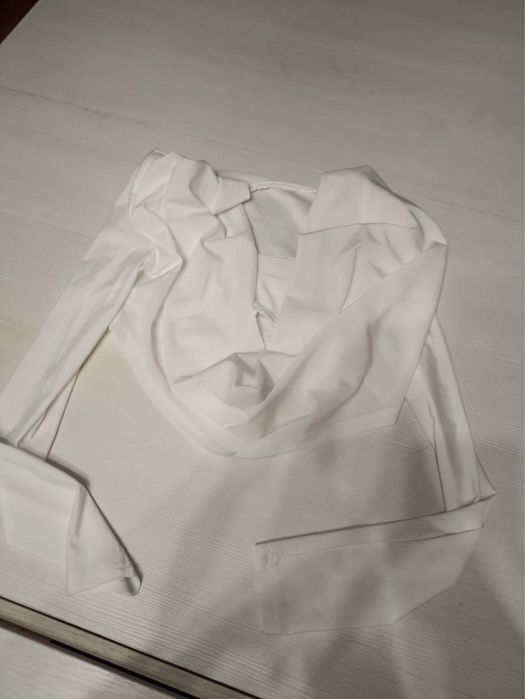 Кофта  топик белая