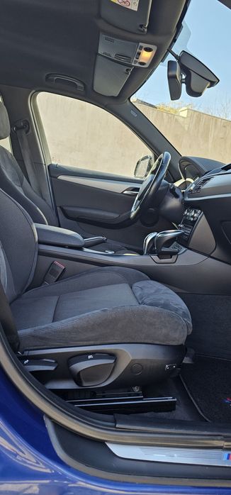 Vand BMW X1 e84 facelift M-pachet x-drive Navi Xenon Recaro distribuți