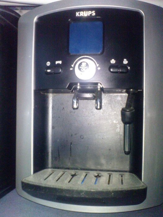 Dezmembrez Expresor Espresso Espressor Krups XP7220 si EA8000