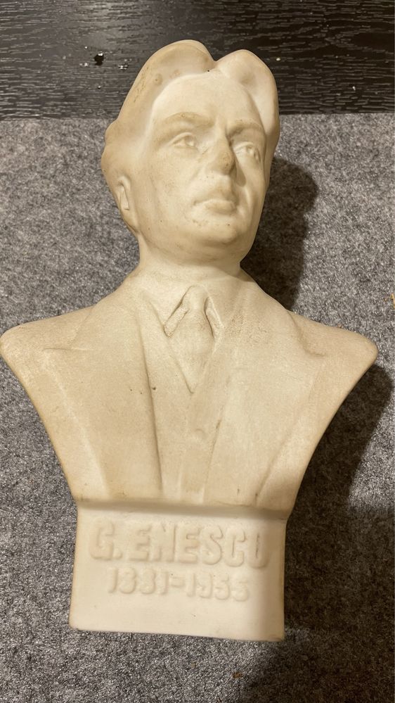 Bust George Enescu