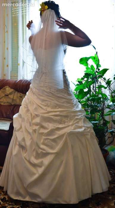 Vând rochie de mireasa din colectia Mirandi