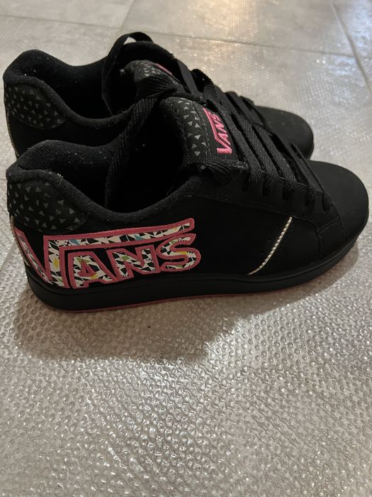 Прекрасни кецове VANS - номер 38 и 37