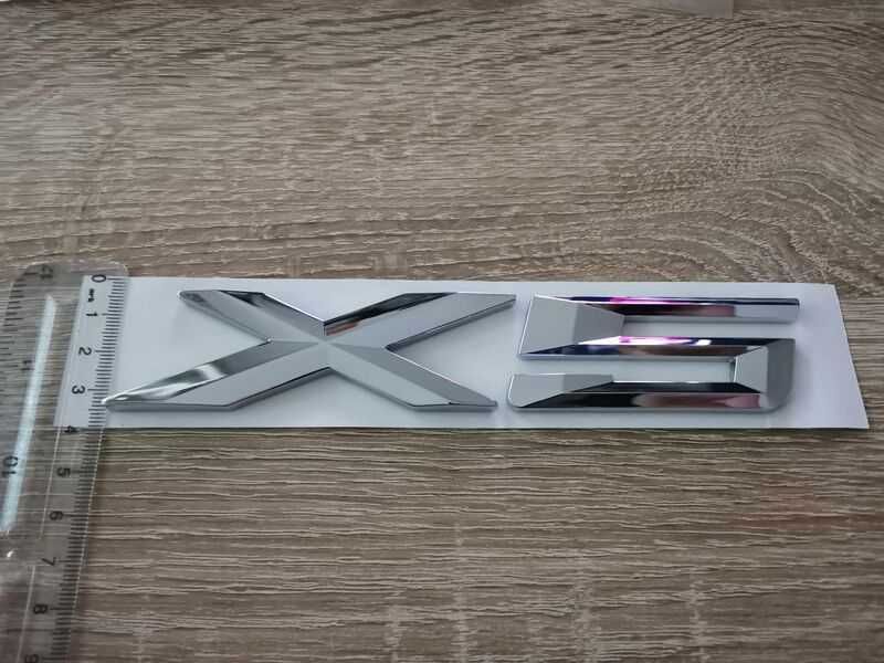 сребриста емблема BMW X5