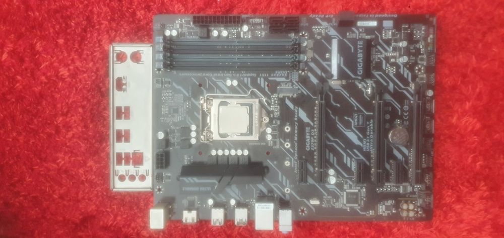 Kit Gaming Gigabyte Z370P D3 i5-8400