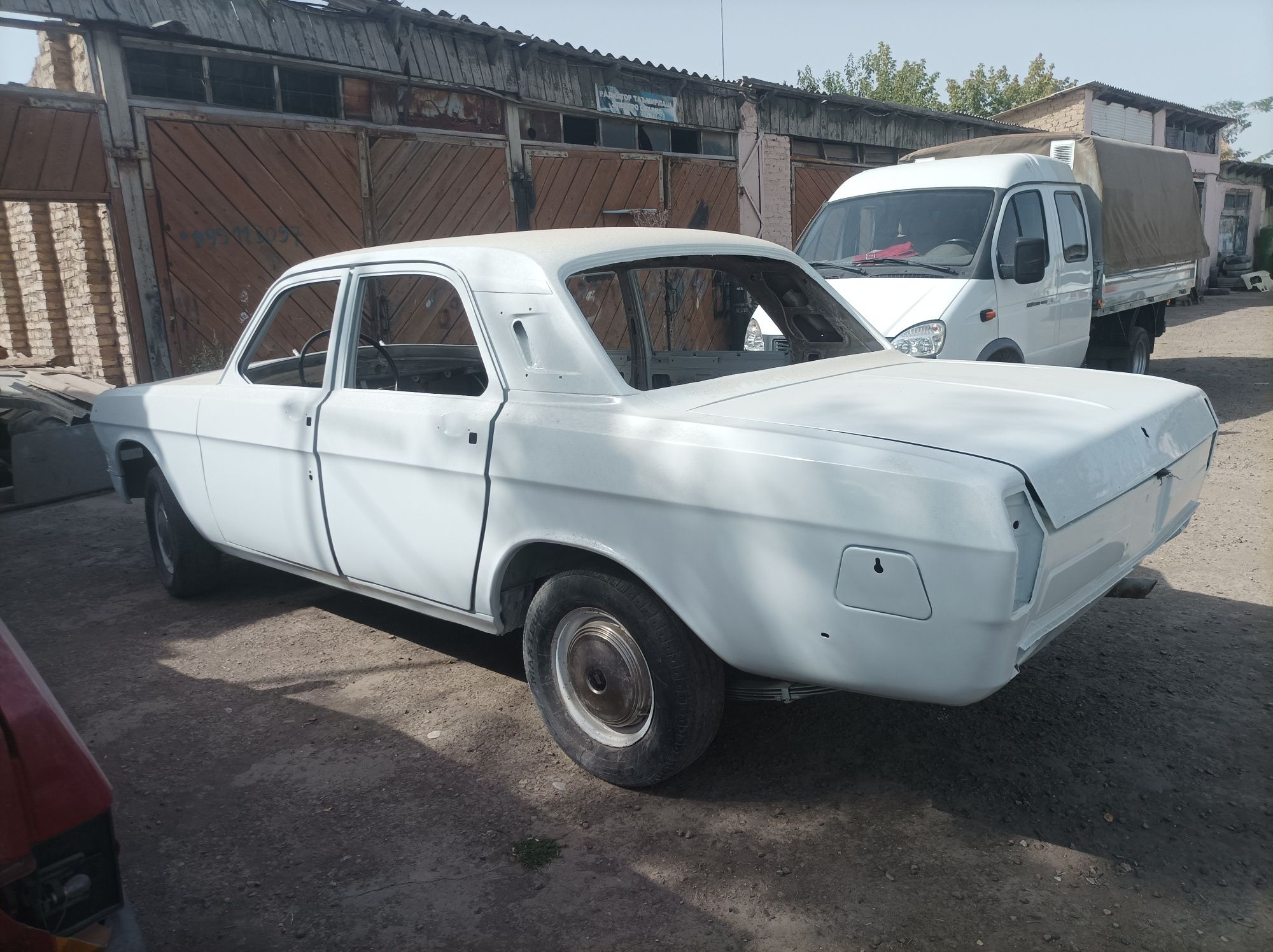 Газ 2401 тоза кузов ранги ок йигишга таййор