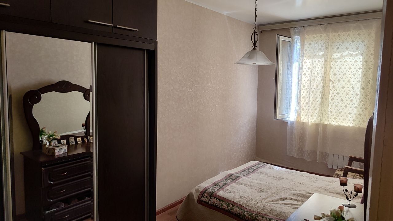 Продаётся Чиланзар 12 4комн.