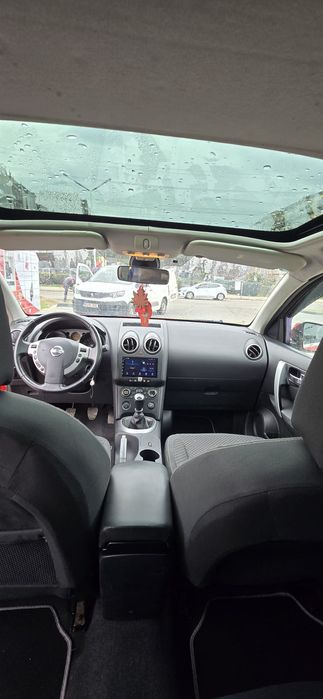 Vând NISSAN Qashqai