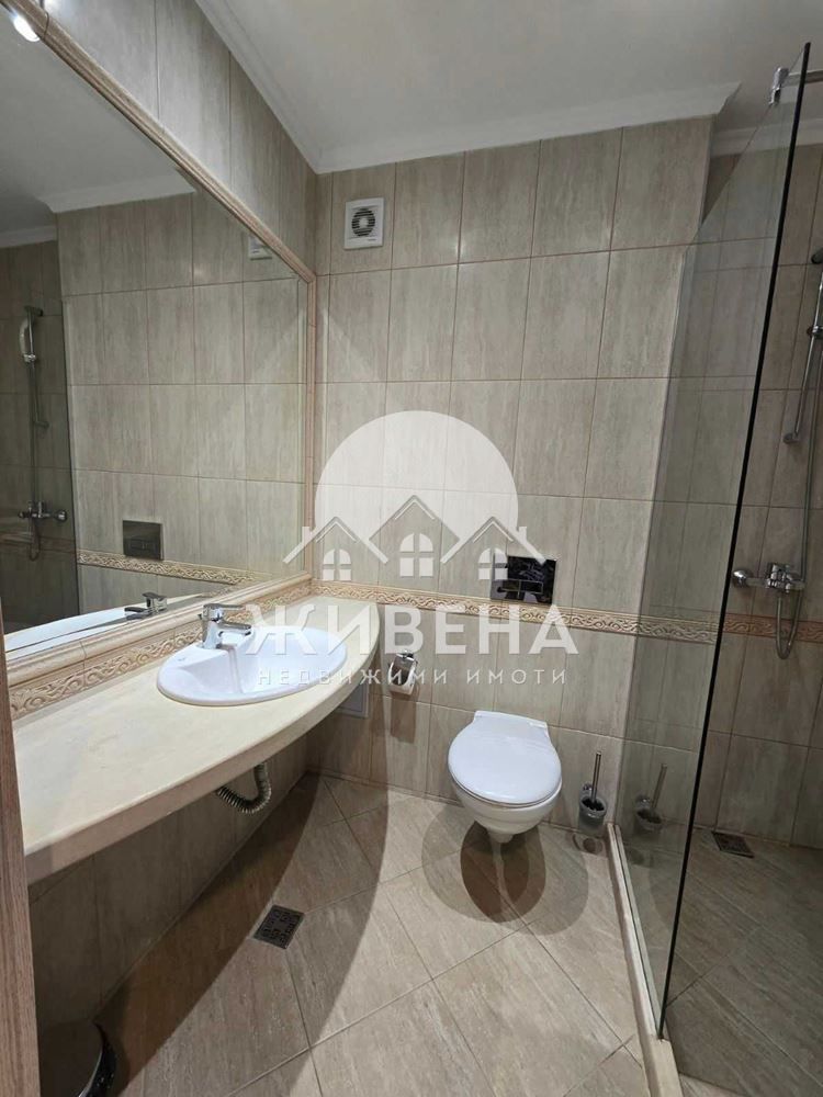 Продавам обзаведен 2-стаен апартамент, кв. Аспарухово