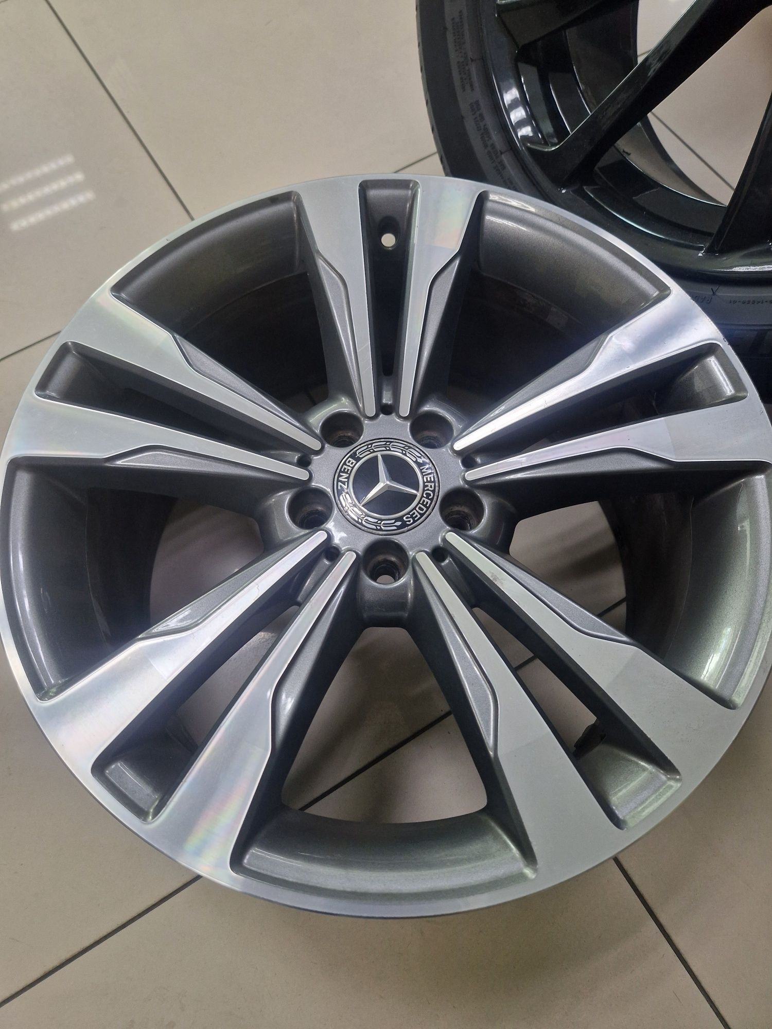 Mercedes 5х112 R 19 оригинални