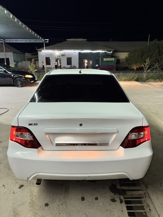 Nexia 2     1,6 motor      2016 yil     lyuks sotiladi !!!