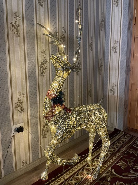 Новогодние олень для оформление