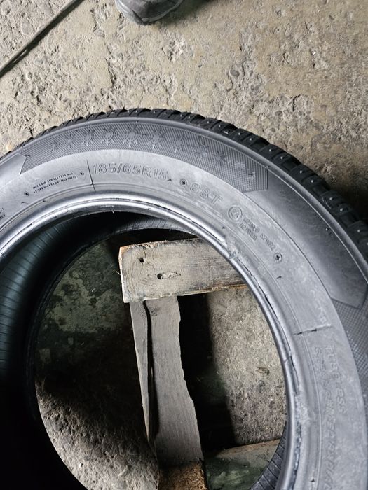 4 anvelope iarna 185 65 15 Lassa 2019