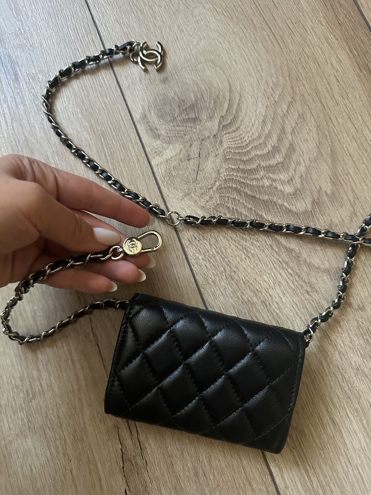 Мини чанта, Chanel естествена кожа